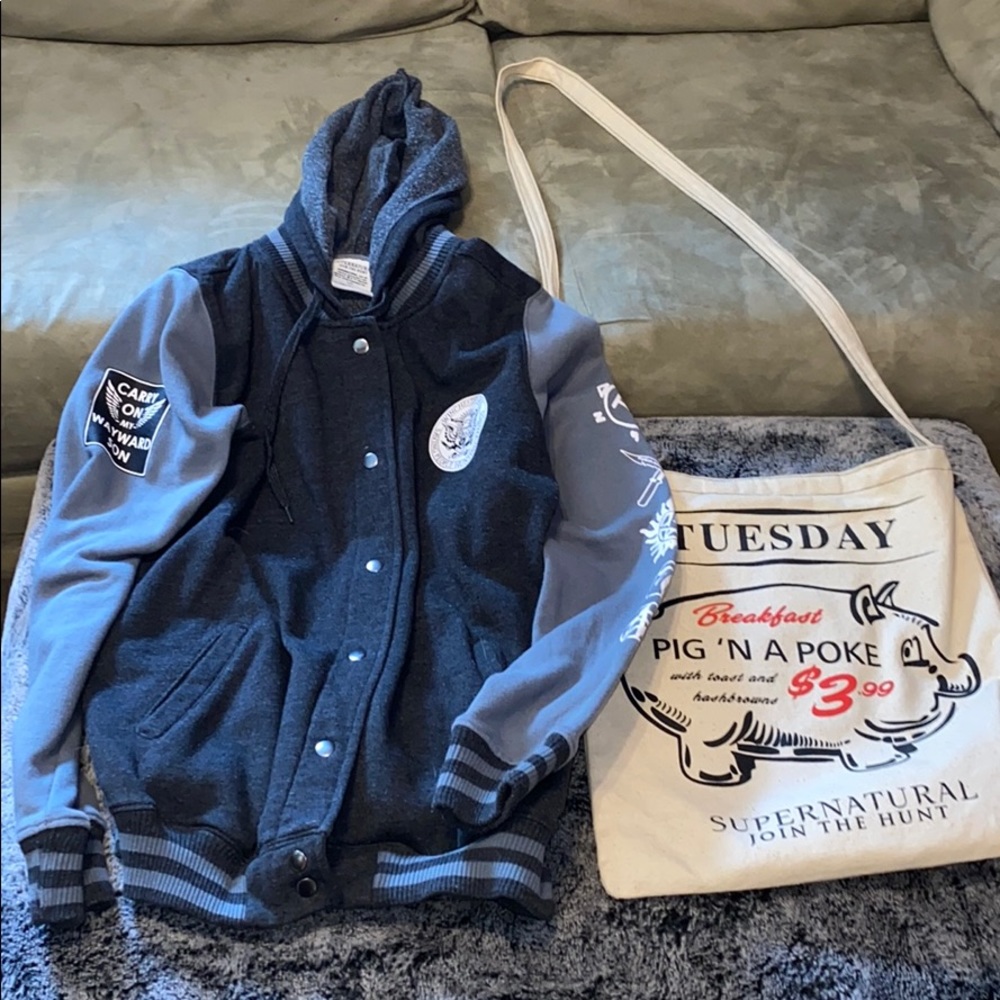 Supernatural Varsity hoodie XL & Pig N Poke bag